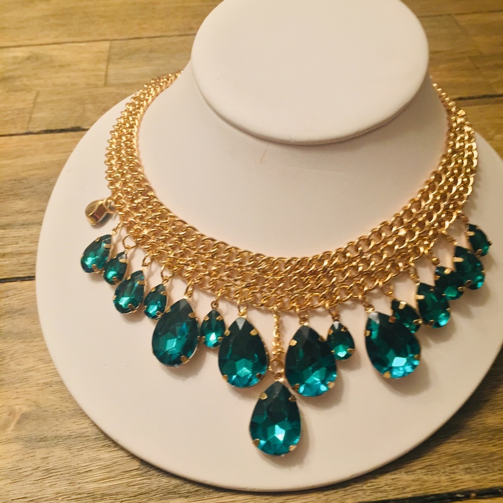Emerald glass and gold collarbone necklace